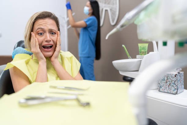 Best Emergency Tooth Extraction  in Cartervle, IL